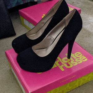Suede Pumps